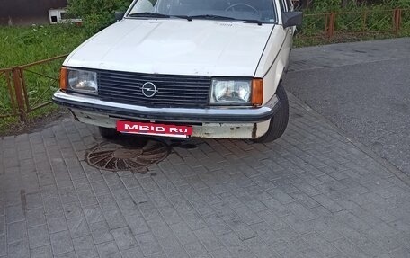 Opel Rekord E, 1982 год, 150 000 рублей, 3 фотография