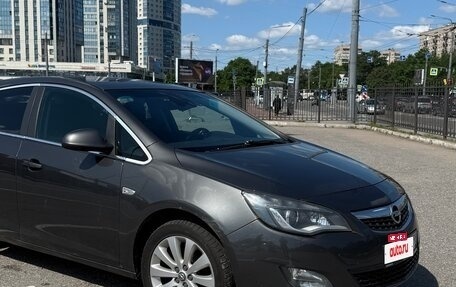Opel Astra J, 2011 год, 690 000 рублей, 9 фотография