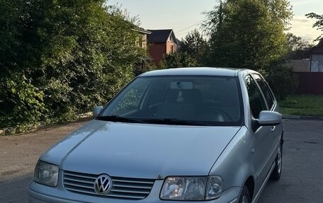 Volkswagen Polo III рестайлинг, 2000 год, 360 000 рублей, 2 фотография