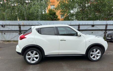 Nissan Juke II, 2011 год, 830 000 рублей, 2 фотография