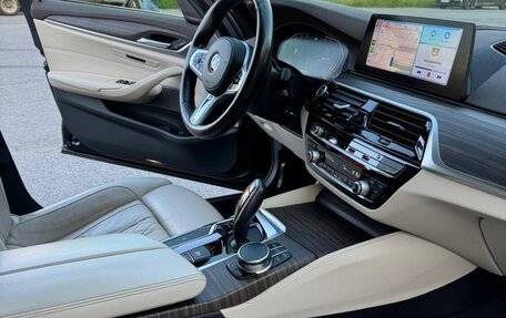 BMW 5 серия, 2019 год, 4 500 000 рублей, 16 фотография