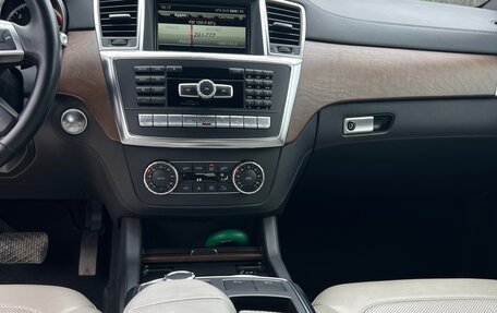 Mercedes-Benz M-Класс, 2014 год, 3 300 000 рублей, 12 фотография