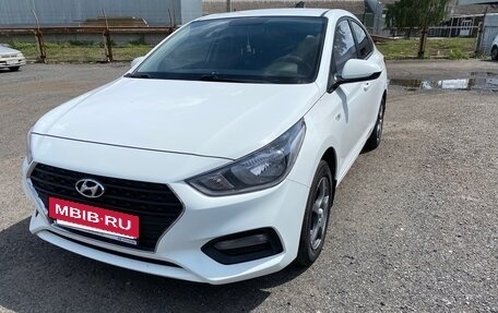 Hyundai Solaris II рестайлинг, 2018 год, 1 410 000 рублей, 4 фотография