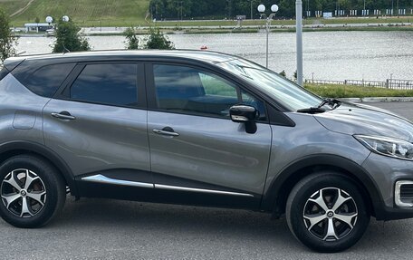 Renault Kaptur I рестайлинг, 2017 год, 1 450 000 рублей, 4 фотография