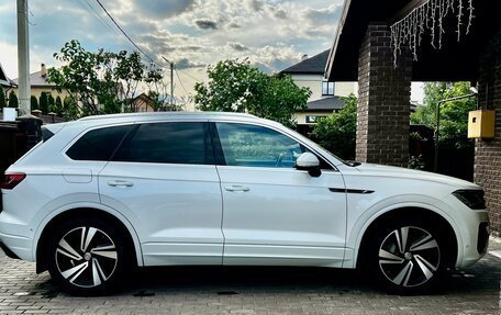 Volkswagen Touareg III, 2019 год, 5 950 000 рублей, 2 фотография