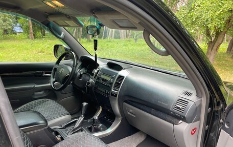 Toyota Land Cruiser Prado 120 рестайлинг, 2007 год, 2 850 000 рублей, 9 фотография