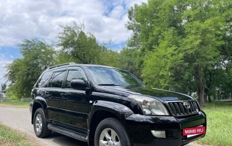 Toyota Land Cruiser Prado 120 рестайлинг, 2007 год, 2 850 000 рублей, 2 фотография