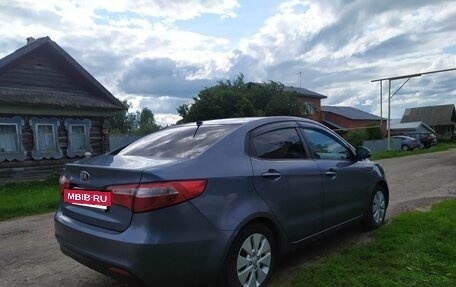 KIA Rio III рестайлинг, 2013 год, 840 000 рублей, 2 фотография