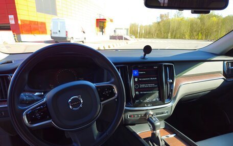 Volvo V60 Cross Country II, 2020 год, 3 900 000 рублей, 19 фотография