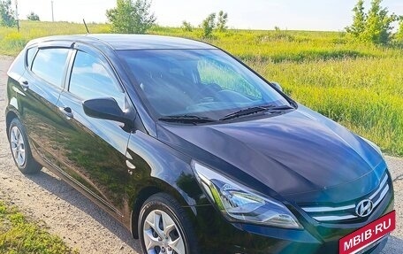 Hyundai Solaris II рестайлинг, 2014 год, 1 450 000 рублей, 2 фотография