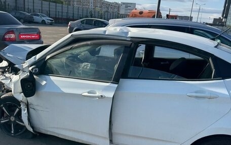 Hyundai Solaris II рестайлинг, 2014 год, 250 000 рублей, 3 фотография