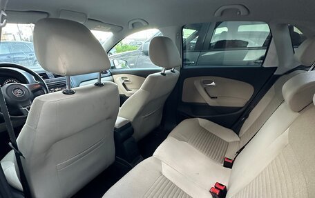 Volkswagen Polo VI (EU Market), 2011 год, 900 000 рублей, 11 фотография