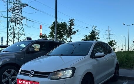 Volkswagen Polo VI (EU Market), 2011 год, 900 000 рублей, 3 фотография