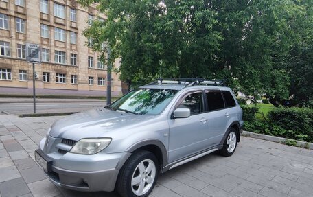Mitsubishi Outlander III рестайлинг 3, 2006 год, 449 000 рублей, 4 фотография