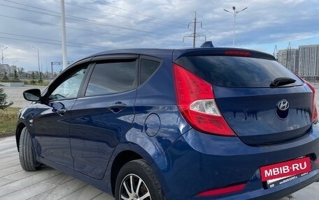 Hyundai Solaris II рестайлинг, 2015 год, 890 000 рублей, 7 фотография