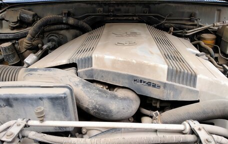 Toyota Land Cruiser 100 рестайлинг 2, 2002 год, 1 900 000 рублей, 30 фотография