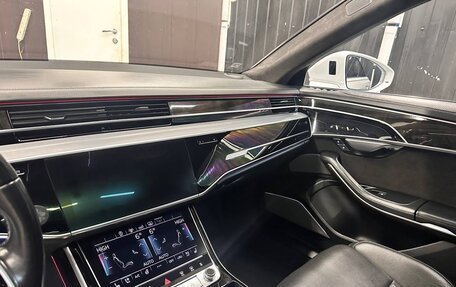 Audi A8, 2019 год, 5 750 000 рублей, 16 фотография