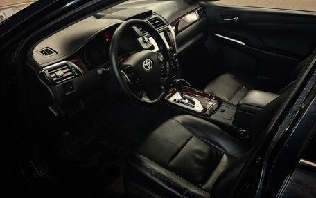 Toyota Camry, 2012 год, 1 780 000 рублей, 10 фотография