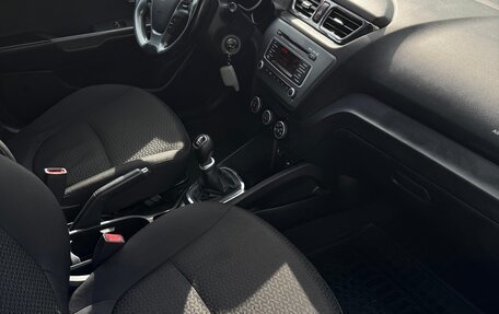 KIA Rio III рестайлинг, 2015 год, 860 000 рублей, 9 фотография