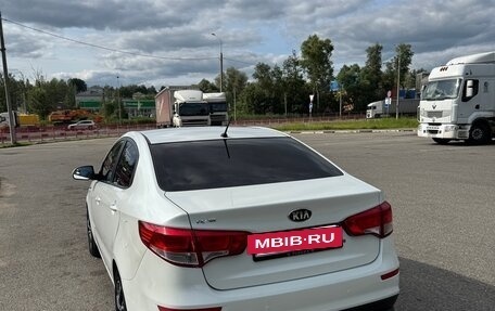 KIA Rio III рестайлинг, 2015 год, 860 000 рублей, 4 фотография