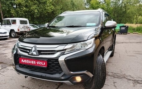Mitsubishi Pajero Sport III рестайлинг, 2017 год, 3 100 000 рублей, 7 фотография