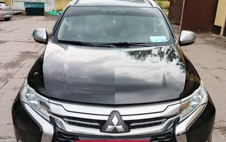 Mitsubishi Pajero Sport III рестайлинг, 2017 год, 3 100 000 рублей, 4 фотография