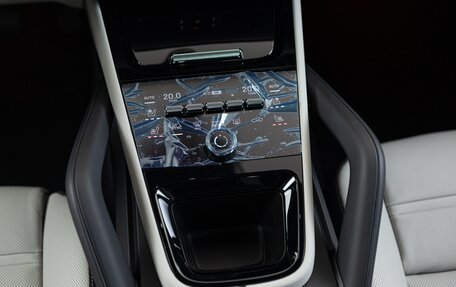Porsche Cayenne III, 2025 год, 16 390 000 рублей, 19 фотография
