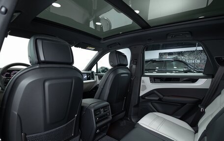 Porsche Cayenne III, 2025 год, 16 390 000 рублей, 25 фотография