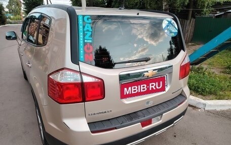 Chevrolet Orlando I, 2011 год, 980 000 рублей, 4 фотография