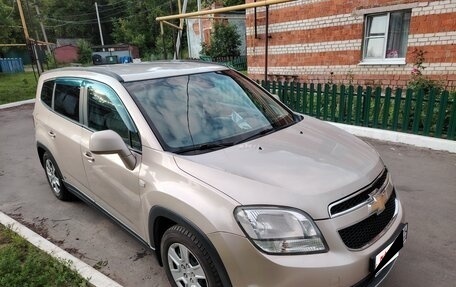 Chevrolet Orlando I, 2011 год, 980 000 рублей, 3 фотография