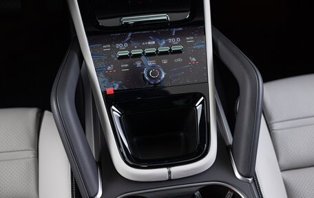 Porsche Cayenne III, 2025 год, 16 390 000 рублей, 17 фотография