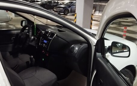 Renault Logan II, 2017 год, 480 000 рублей, 7 фотография