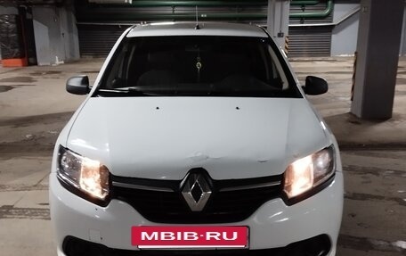 Renault Logan II, 2017 год, 480 000 рублей, 4 фотография