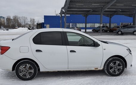 Renault Logan II, 2017 год, 480 000 рублей, 8 фотография