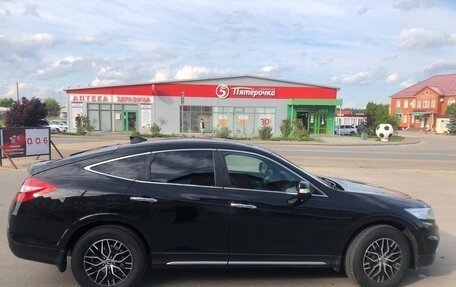Honda Crosstour I рестайлинг, 2013 год, 1 800 000 рублей, 2 фотография