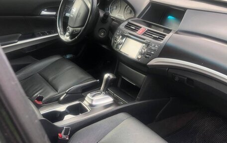 Honda Crosstour I рестайлинг, 2013 год, 1 800 000 рублей, 13 фотография