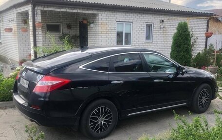 Honda Crosstour I рестайлинг, 2013 год, 1 800 000 рублей, 16 фотография