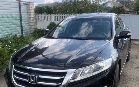 Honda Crosstour I рестайлинг, 2013 год, 1 800 000 рублей, 17 фотография
