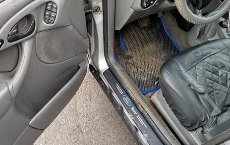 Ford Focus IV, 2003 год, 210 000 рублей, 2 фотография