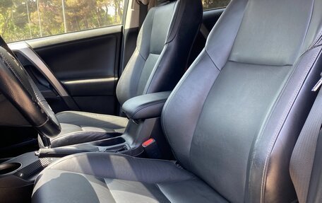Toyota RAV4, 2014 год, 2 300 000 рублей, 18 фотография