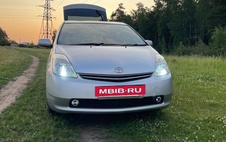 Toyota Prius, 2009 год, 1 223 000 рублей, 14 фотография