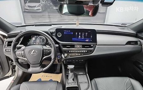 Lexus ES VII, 2022 год, 2 990 023 рублей, 6 фотография