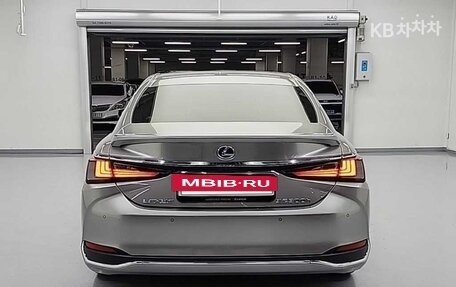 Lexus ES VII, 2022 год, 2 990 023 рублей, 2 фотография