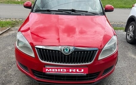 Skoda Fabia II, 2012 год, 570 000 рублей, 3 фотография