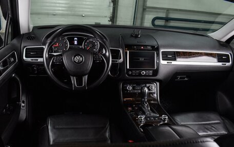 Volkswagen Touareg III, 2012 год, 2 629 000 рублей, 6 фотография
