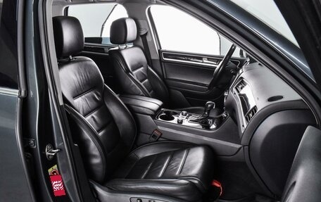 Volkswagen Touareg III, 2012 год, 2 629 000 рублей, 8 фотография