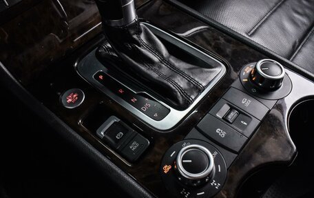 Volkswagen Touareg III, 2012 год, 2 629 000 рублей, 16 фотография