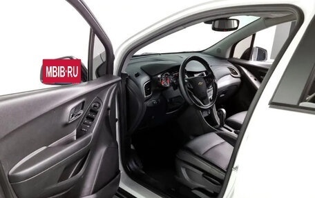 Chevrolet Trax, 2022 год, 1 065 000 рублей, 9 фотография