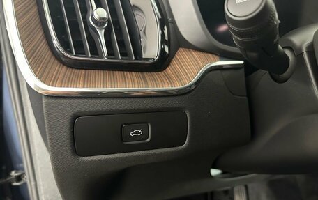 Volvo XC60 II, 2024 год, 6 300 000 рублей, 9 фотография