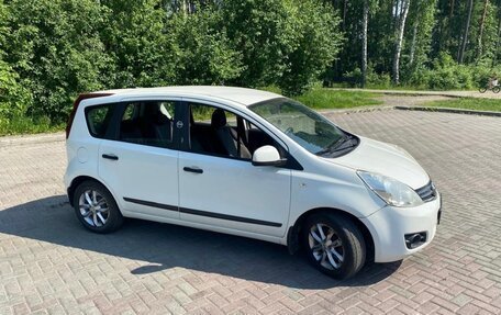 Nissan Note II рестайлинг, 2011 год, 580 000 рублей, 1 фотография